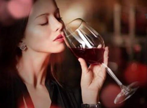 Có Ai Cạn Chén Với Ta Không ?