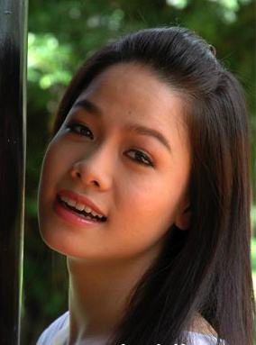 Chỉ Một Nụ Cười