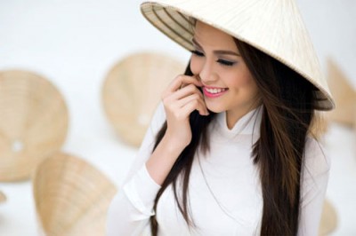 Anh Thương Má Lúm Đồng Tiiền