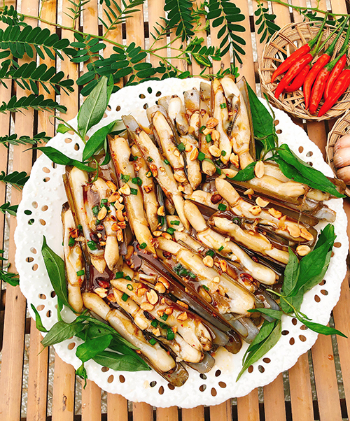 Ốc Trúc Hay Ốc Móng Tay Xào Me                                                                                                                        