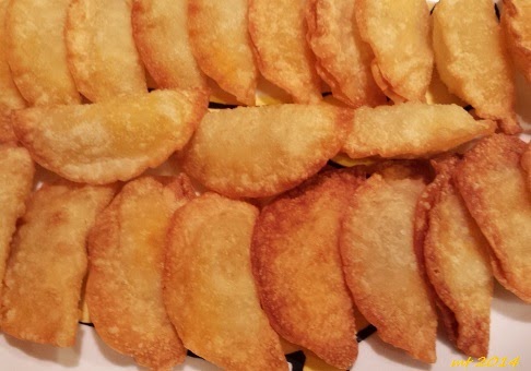 Bánh Cheese Và Cua Chiên Giòn                                                                                                                         