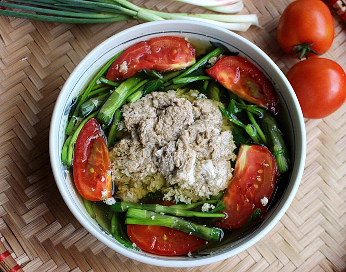 Canh Cua Rau Cần                                                                                                                                      