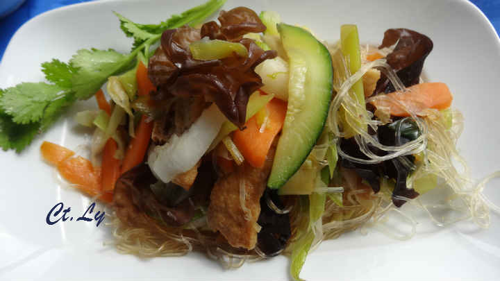 Miếng Xào Rau Cải                                                                                                                                     