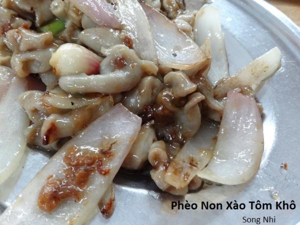 Phèo Non Xào Tôm Khô                                                                                                                                  