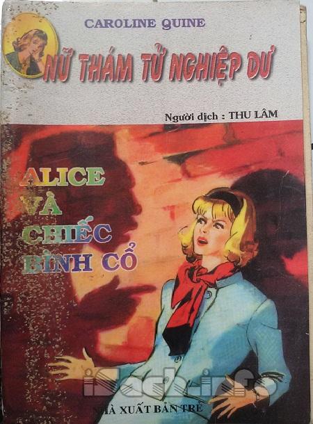 Alice Và Chiếc Bình Cổ