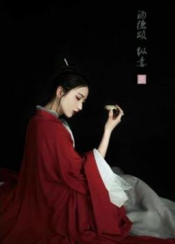 Lụa Đỏ