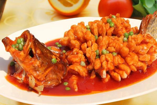 4 Cá trạng nguyên sốt