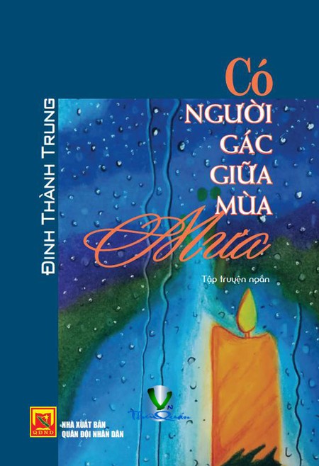 CÓ NGƯỜI GÁC GIỮA MÙA MƯA (epub)