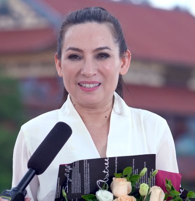 Cánh Thiệp Đầu Xuân