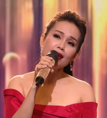 Bốn Mắt Anh Yêu